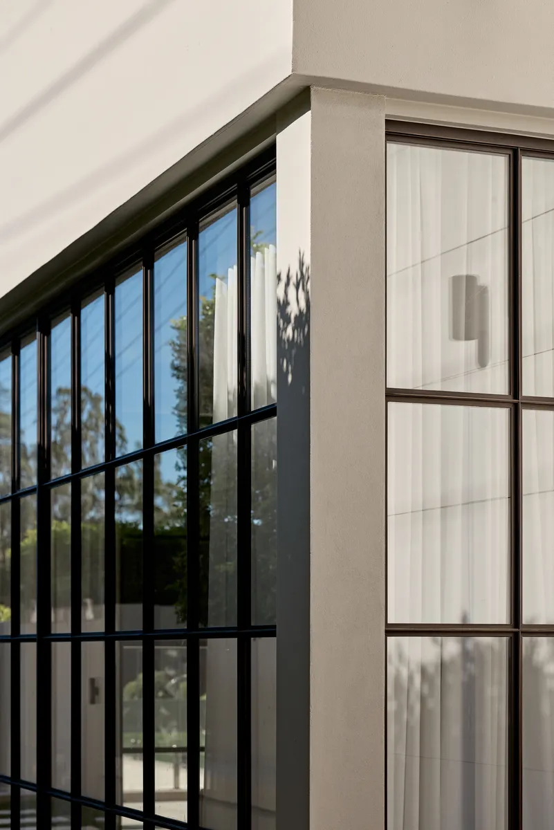 Slim steel window profiles in Bellevue Hill architectural project